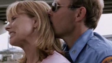 Pervert police tries to rape blonde