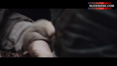 Kate Dickie rape attempt, Couple In A Hole